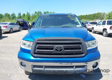 2010 Toyota Tundra Grade 5.7L V8 from USA, damaged, VIN 5TFUY5F13AX103560
